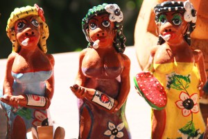 Figurines, vendues dans les rues de la Havane (Cuba)