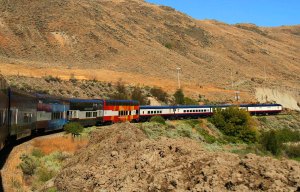 Le Rocky Mountaineer et ses wagons panoramiques.