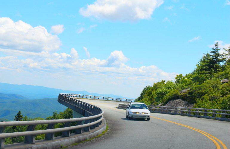 Le viaduc Linn Cove est un chef d'oeuvre d'ingénierie