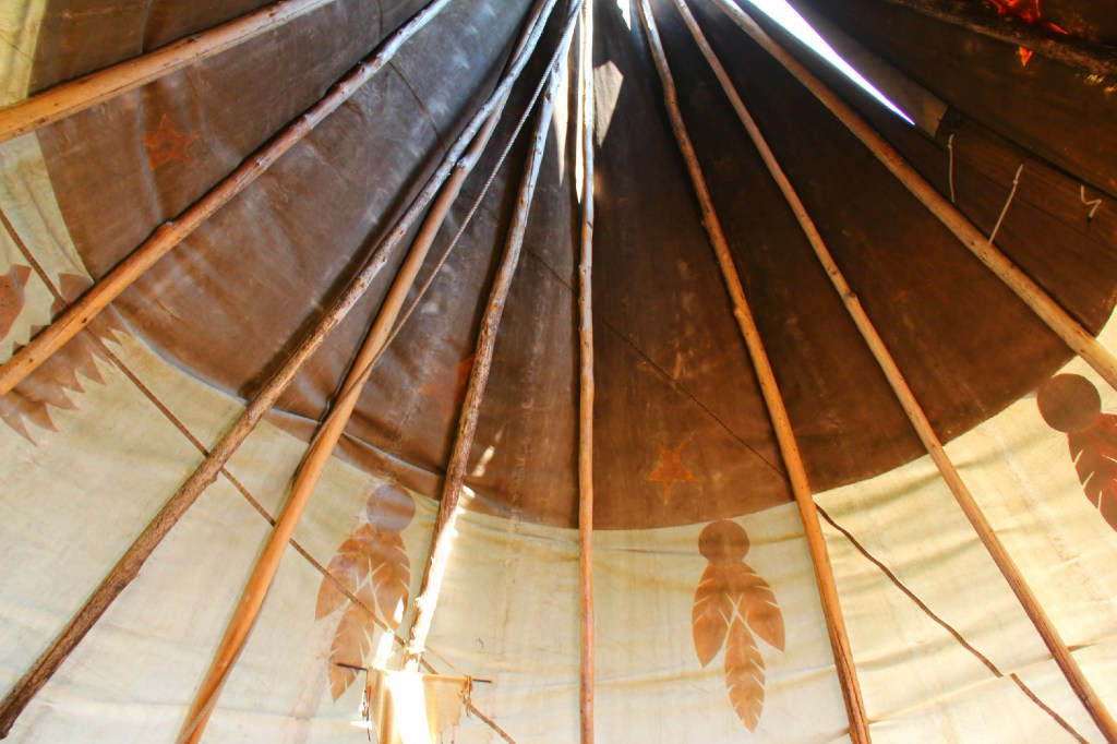 Tipi de Lorraine Hallé, au Lac-Edouard.