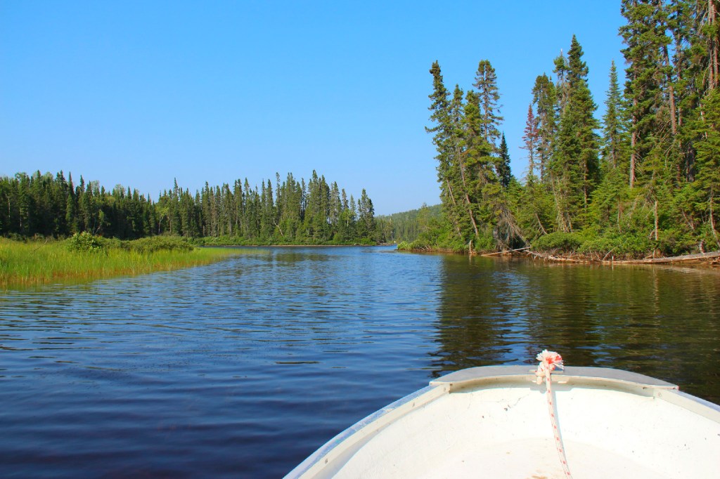 L'arrivée au Triton se fait uniquement en bateau.