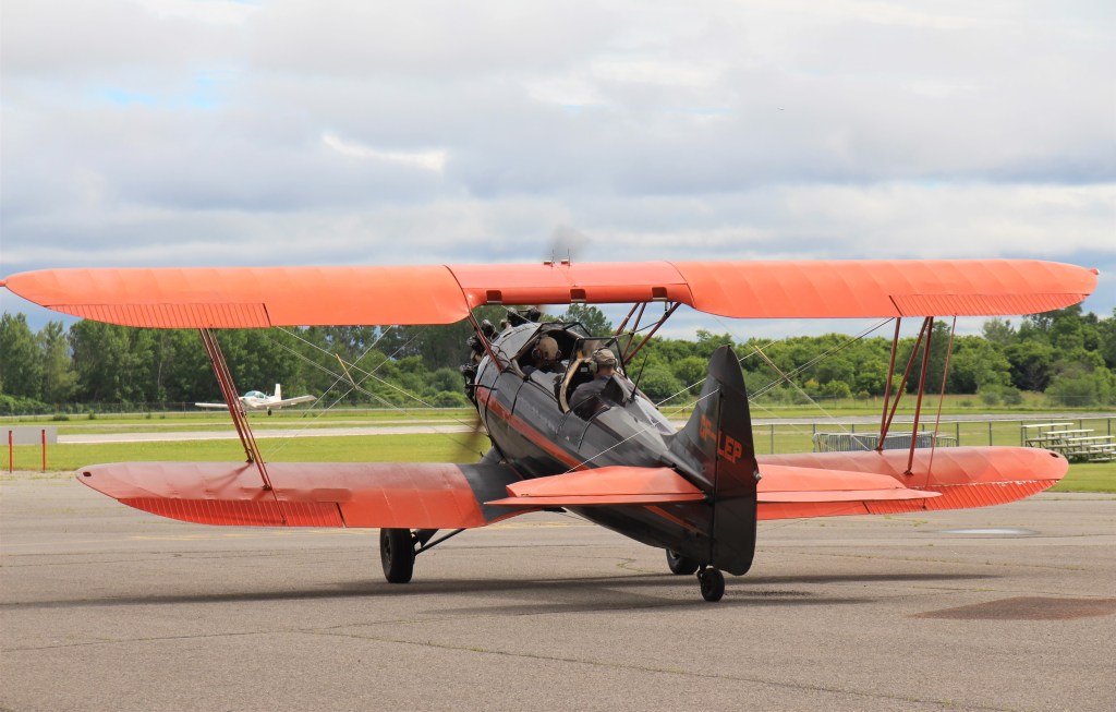 Vol en biplan, à Ottawa