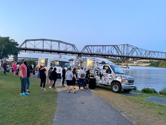 Sur le site des Grands Feux du Casino Lac-:Leamy