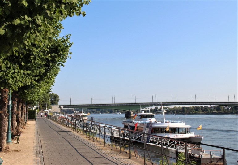 Les berges du Rhin, à Bonn.
