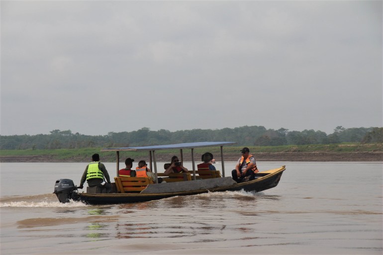 En bateau sur l'Amazone